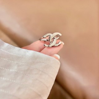 CHANEL Sculpted Ribbon CC Ring