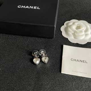 CHANEL Heart Glow Signature Stud Earrings
