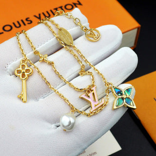 Louis Vuitton Blossom Pearl Charm Bracelet
