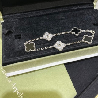 Van Cleef & Arpels Midnight Clover Link Bracelet