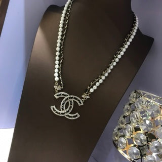 CHANEL Marielle Pearl Emblem Necklace