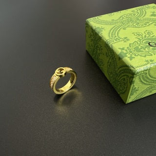 Gucci GG Pavé Crystal Gold Band Ring