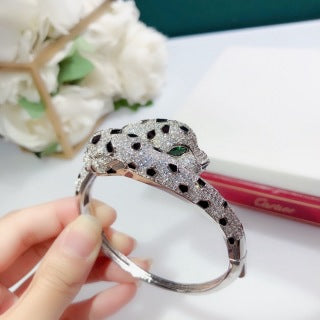 Panthère de Cartier panther-motif bracelet