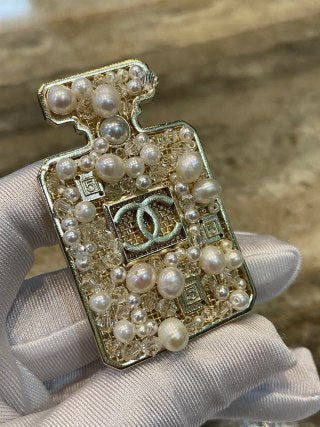 CHANEL Mireya Perfume Atelier Brooch