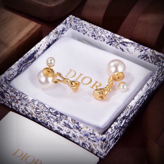 Dior Perle Lumière Chain Drop Earrings