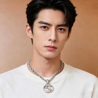 Gucci Interlocking G Circle Pendant Chain Necklace