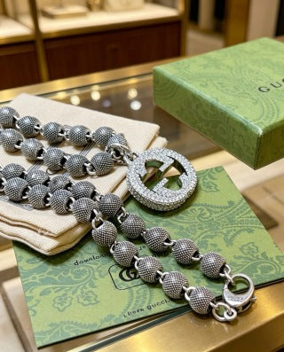 Gucci Interlocking G Beaded Medallion Long Chain Necklace