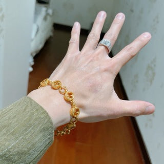 Gucci Interlocking G Medallion Coin Link Chain Bracelet