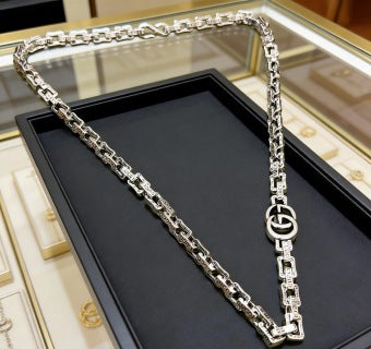 Gucci Interlocking G Geometric Link Chain Necklace