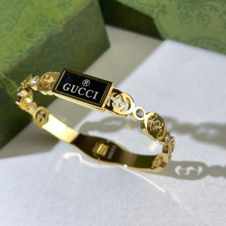 Gucci Rectangular Logo Plaque Interlocking G Link Chain Bracelet