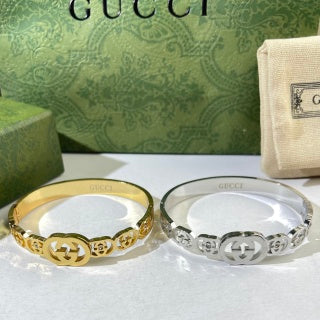 Gucci GG Oval Link Crystal Cuff Bracelet
