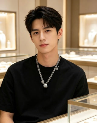 Gucci Interlocking G Double Pendant Snake Chain Necklace