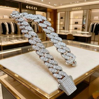 Gucci Pavé Curb Link Crystal Bracelet