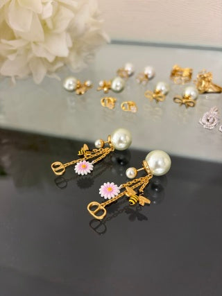Dior Jardin Pearl Bloom Drop Earrings