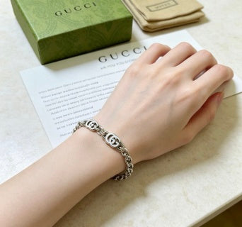 Gucci Interlocking Link Silver Chain Necklace