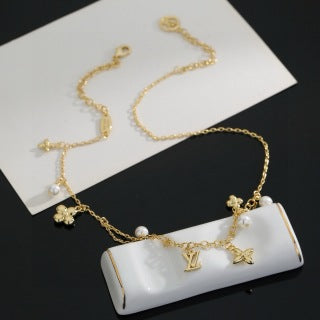 Louis Vuitton Blooming Pearl Charm Necklace