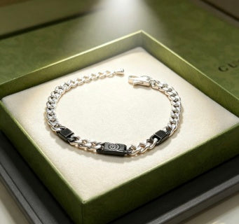 Gucci GG Interlocking Silver Chain Bracelet