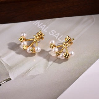 Louis Vuitton Pearl Blossom Star Stud Earrings