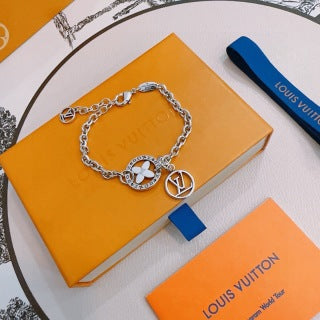 Louis Vuitton Circle Monogram Charm Chain Bracelet