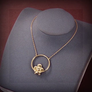 Louis Vuitton Blossom Circle Flower Pendant Necklace