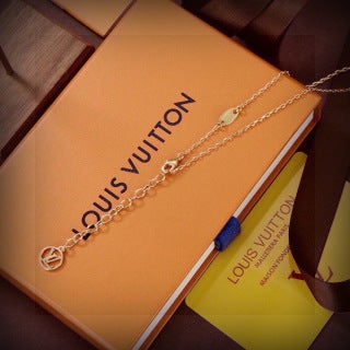 Louis Vuitton Blossom Circle Flower Pendant Necklace