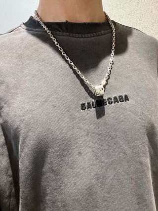 Gucci GG Barrel Pendant Chain Necklace